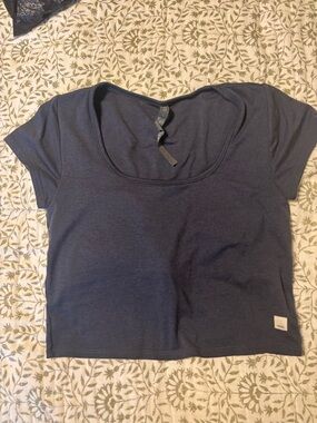 Vuori Halo Crop Daily Top